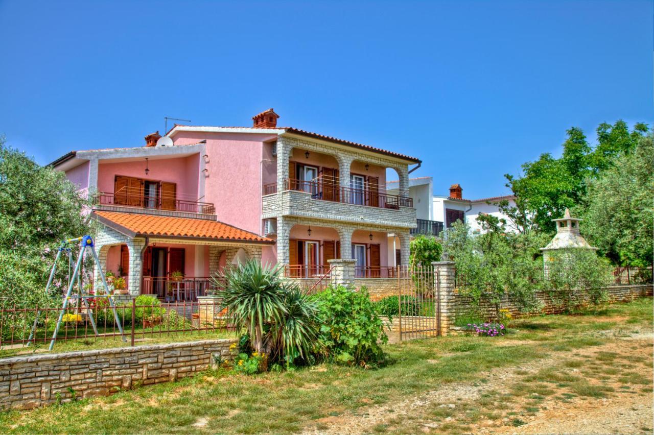 Comfortable Apartments In Peroj Near The Sea المظهر الخارجي الصورة