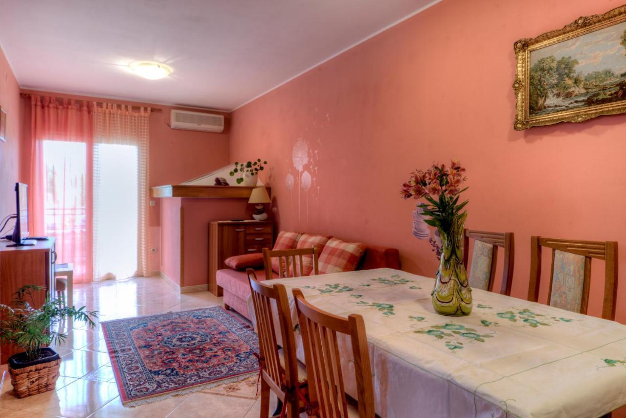 Comfortable Apartments In Peroj Near The Sea المظهر الخارجي الصورة