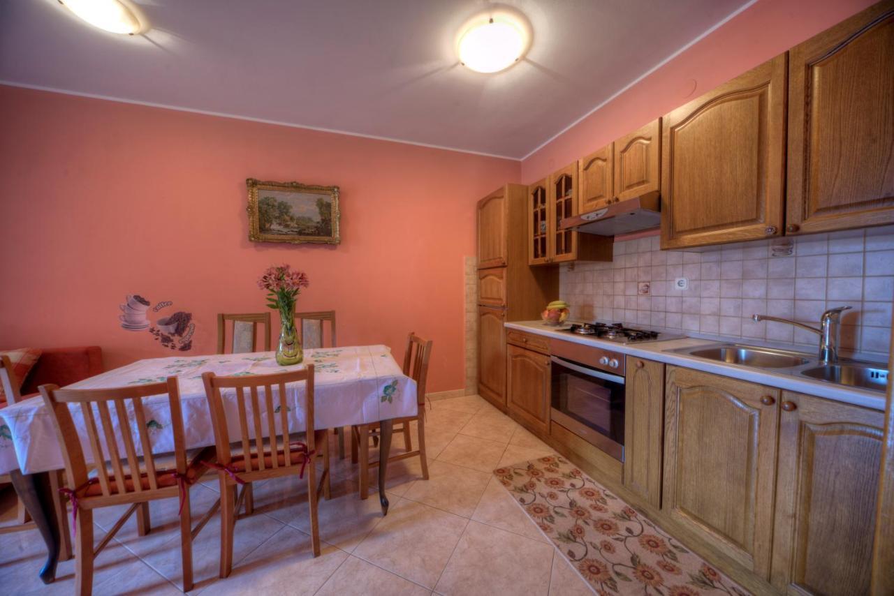 Comfortable Apartments In Peroj Near The Sea المظهر الخارجي الصورة